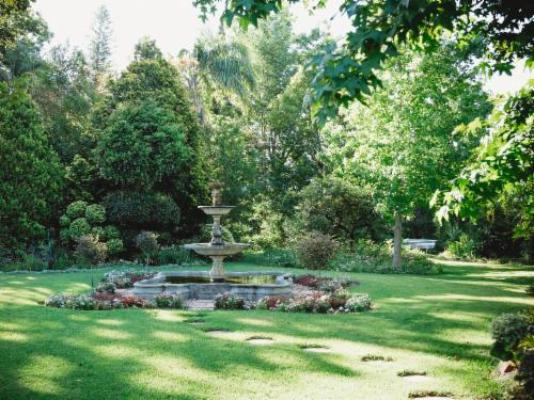 Vendome Wine Estate - Garden