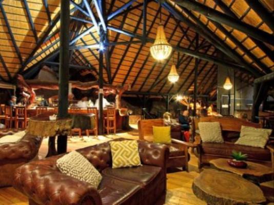 Twyfelfontein Country Lodge - Lounge or bar