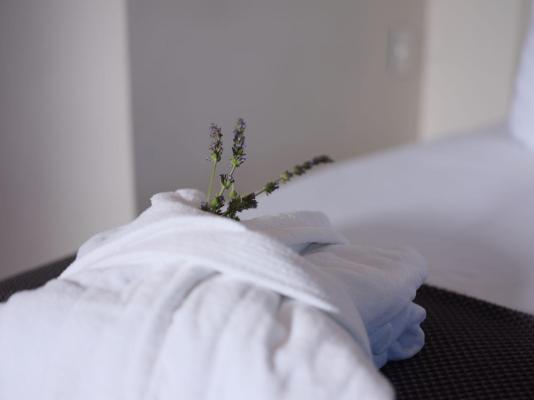 Room image 6