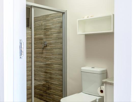 Room image 4