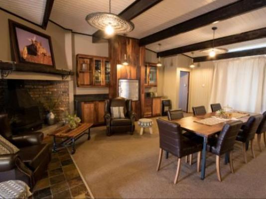 Kishindo Conservation Reserve - Living Room