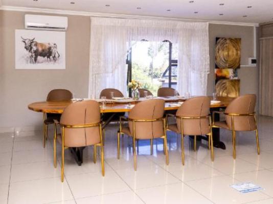 Lillies Guest House - Dining area