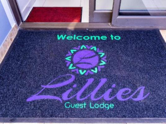 Lillies Guest House - Decorative detail