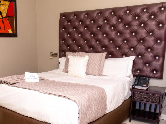 Room image 1