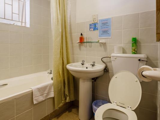 Room image 4