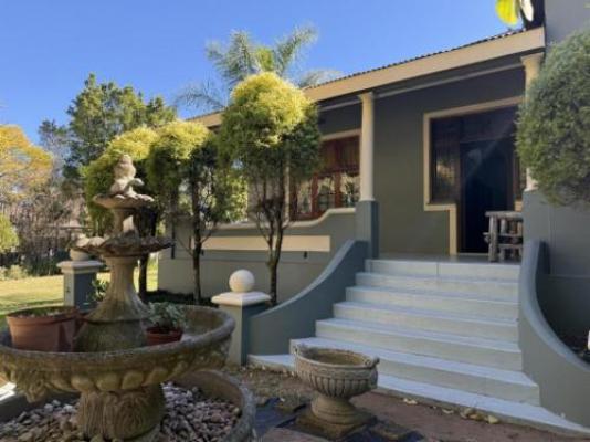 White House Lodge Vryheid - Facade or entrance