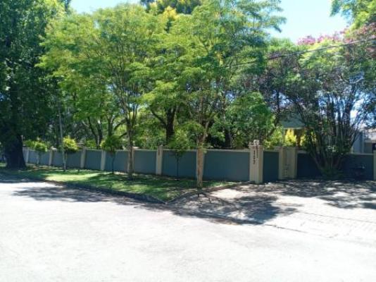 White House Lodge Vryheid - Street view