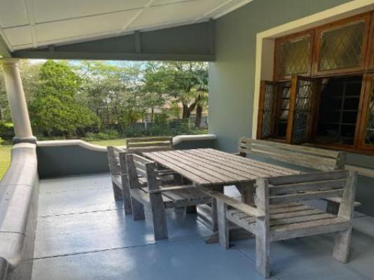 White House Lodge Vryheid - Patio