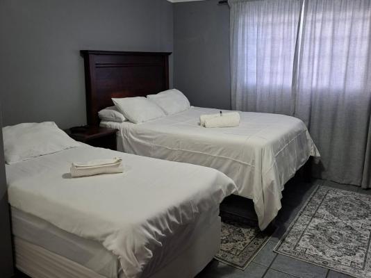 Room image 1