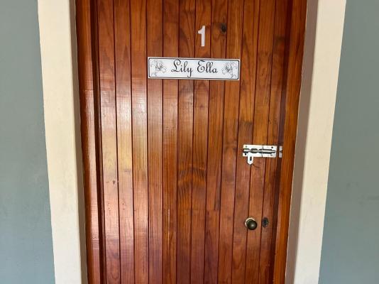 Room image 3