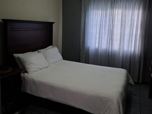 Room image 6