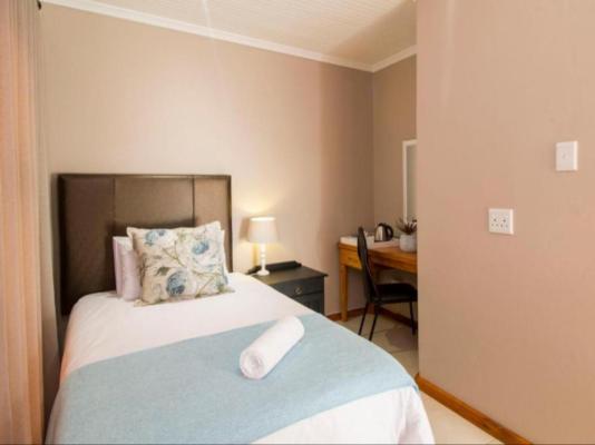 Room image 1