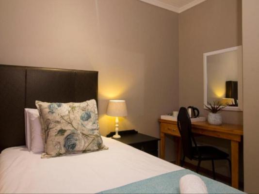 Room image 2