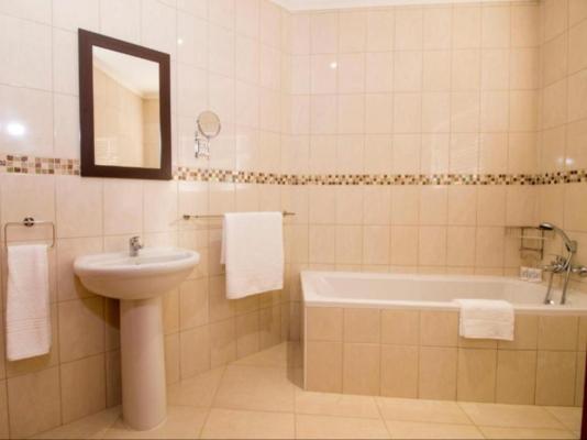 Room image 5