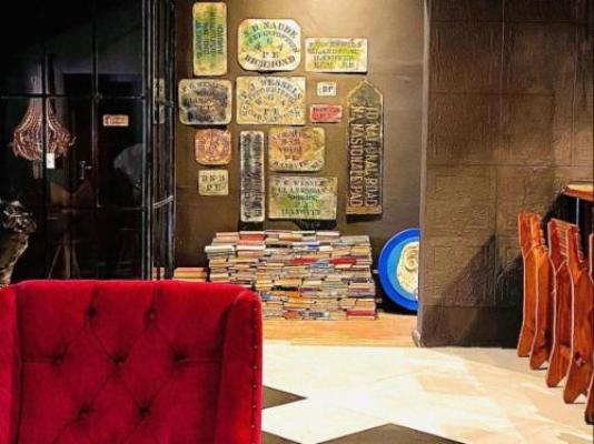 The Hanover Luxury Hotel - Lounge or bar