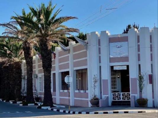 The Hanover Luxury Hotel - Property / Building