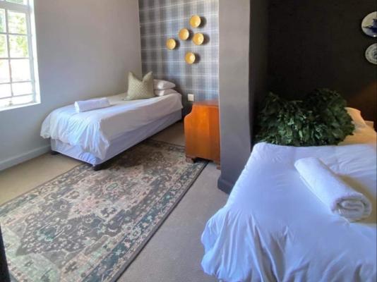 The Hanover Luxury Hotel - 280641