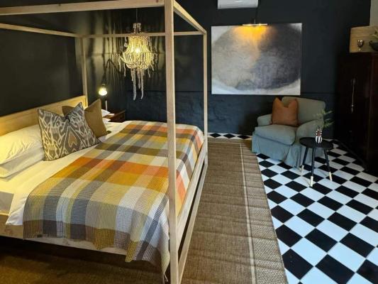 The Hanover Luxury Hotel - 280659