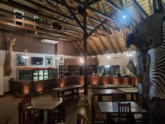 Sundowners Game Lodge - Lounge or bar