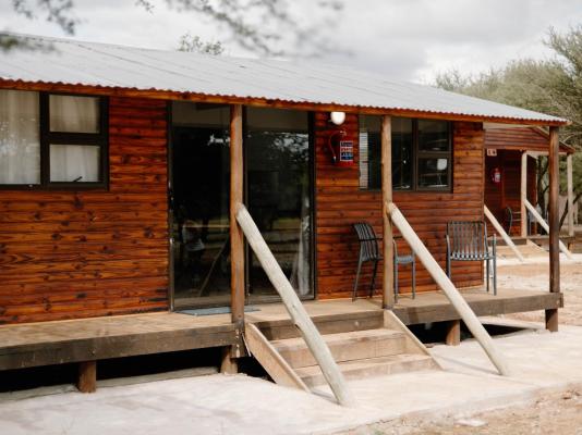 Sundowners Game Lodge - 280790