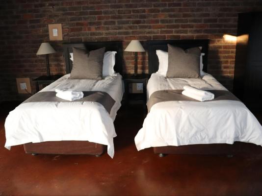 Sundowners Game Lodge - 280822