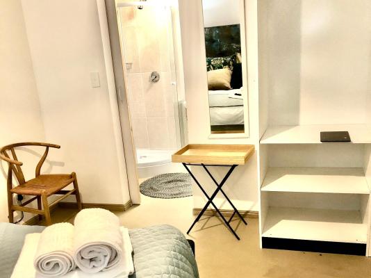 Room image 2