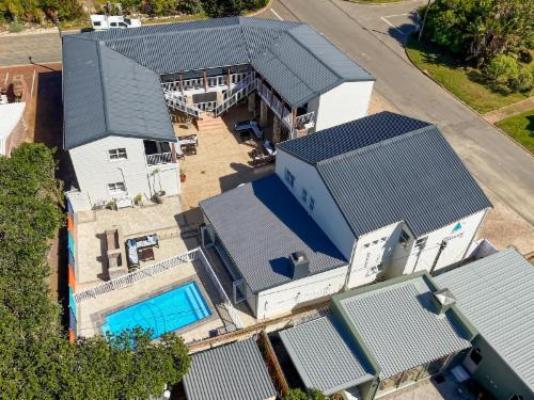 Stilbaai Harbour Inn - Property / Building