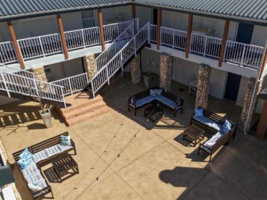 Stilbaai Harbour Inn - Property / Building
