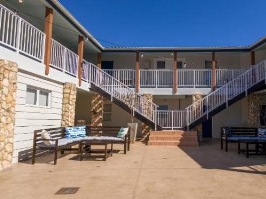 Stilbaai Harbour Inn - Property / Building