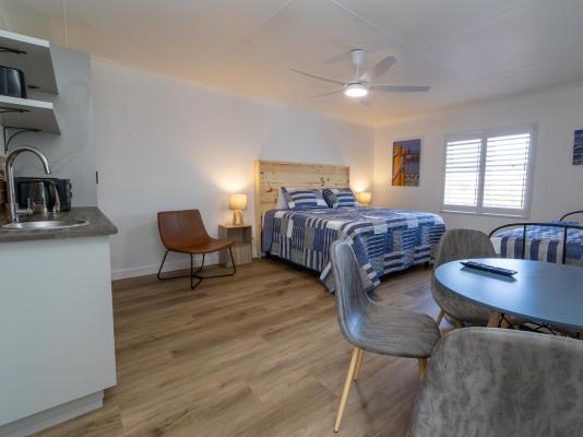 Stilbaai Harbour Inn - 281574