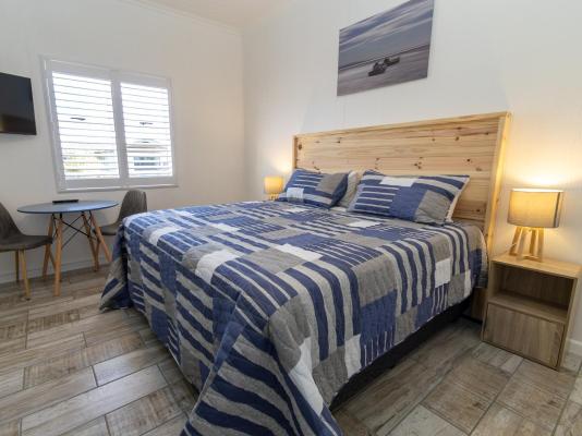 Room image 1