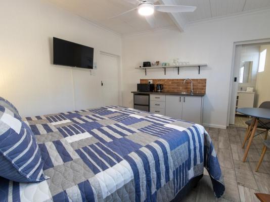 Room image 11