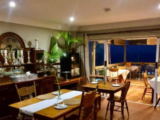 African Peninsula Guest House & Restaurant - Dining area