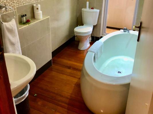 Room image 40