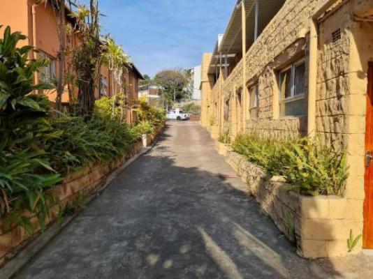 Bluff Accommodation - Aybriden Self-catering - Property / Building