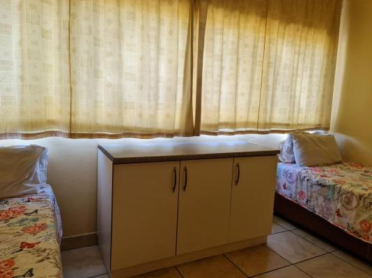 Room image 2