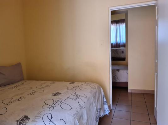 Room image 2