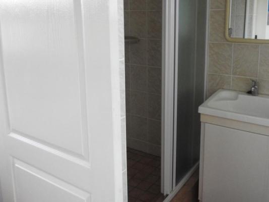 Room image 3