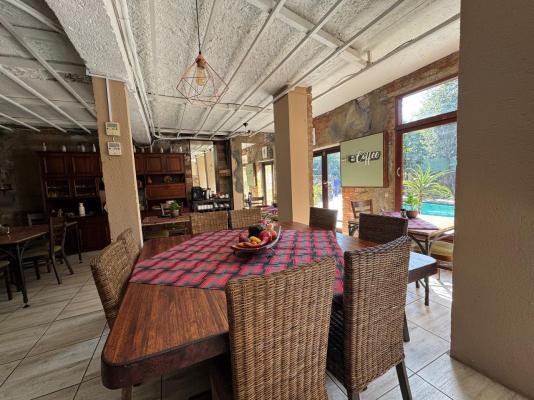 An Exclusive Guest House Too - 281993