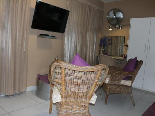 Room image 5
