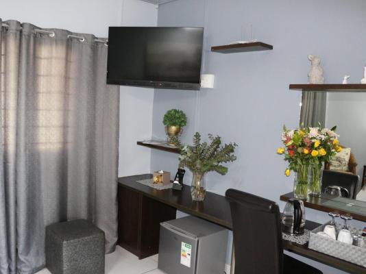 Room image 3