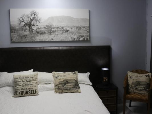 Room image 4