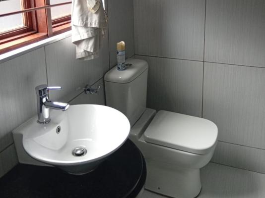 Room image 2