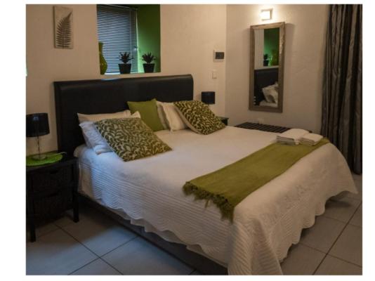 Room image 1