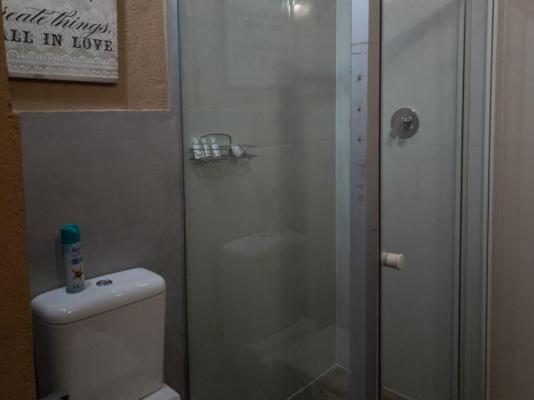 Room image 3