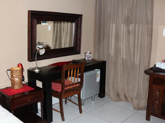 An Exclusive Guest House Too - 282017