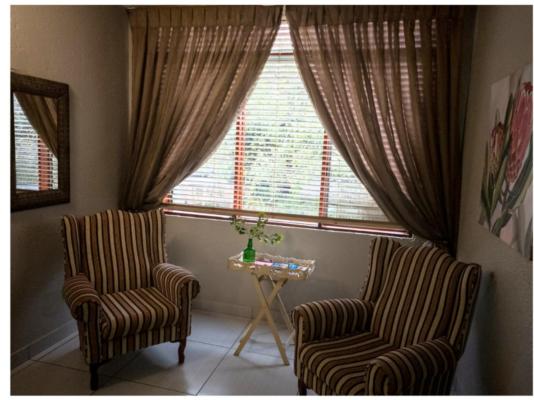 Room image 2