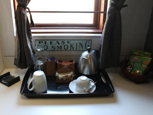 Room image 1