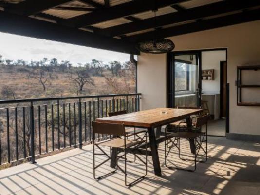 Ranch River Lodge - Patio
