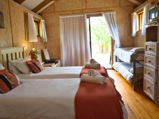 Room image 3